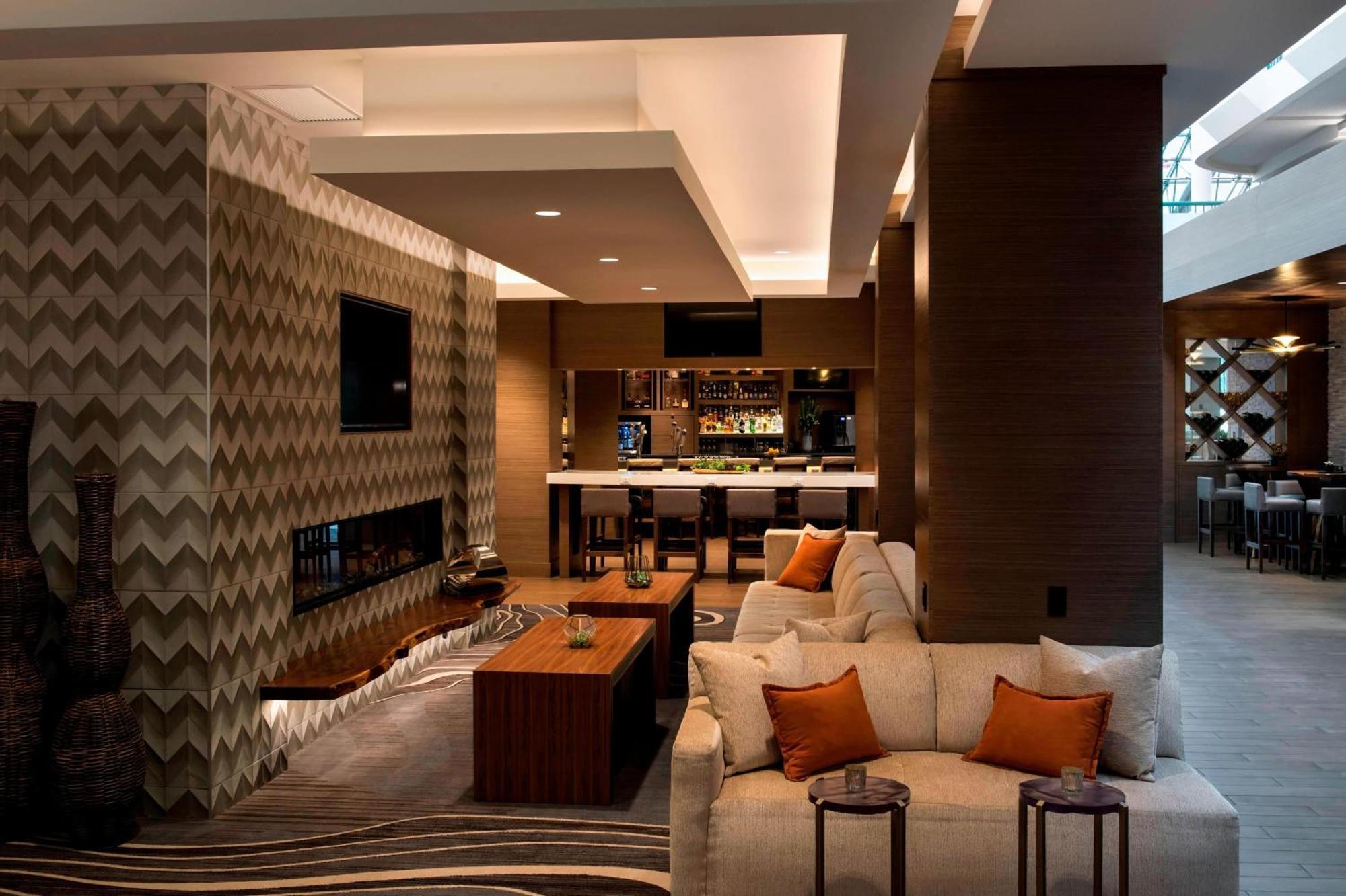 Marriott Melville Long Island Bagian luar foto