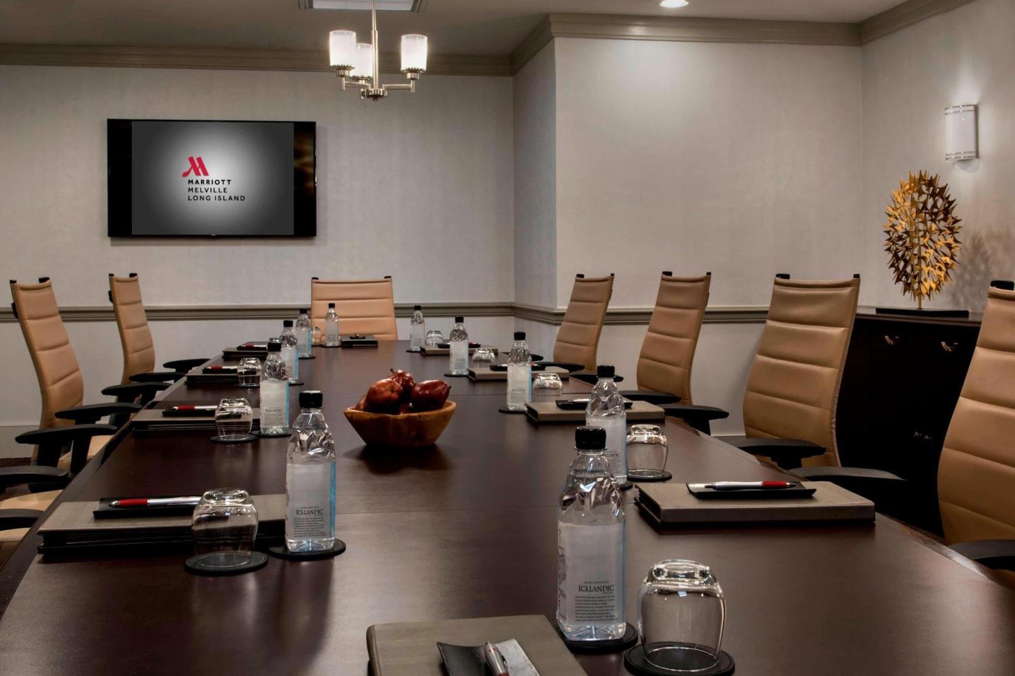 Marriott Melville Long Island Bagian luar foto