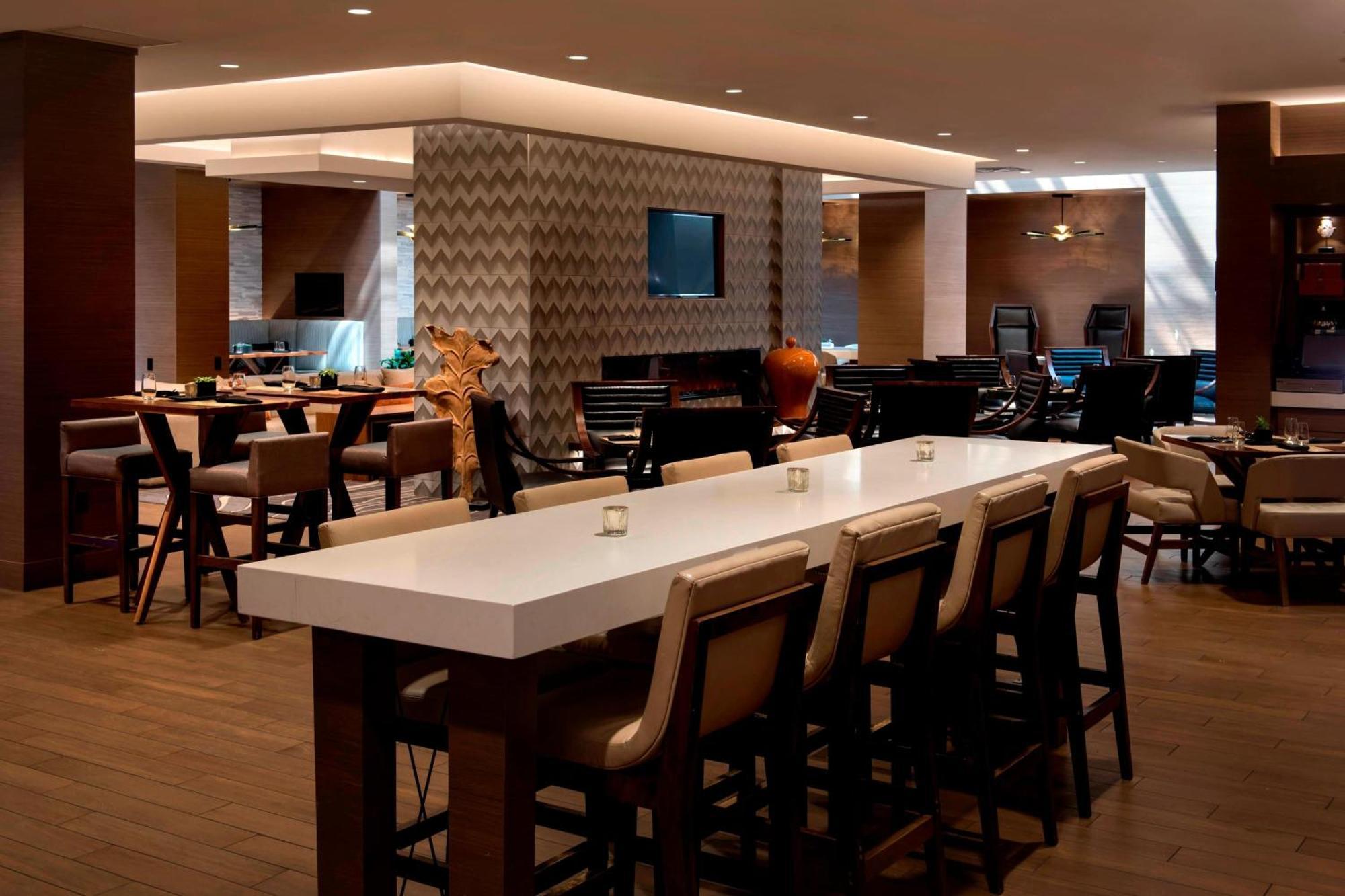 Marriott Melville Long Island Bagian luar foto